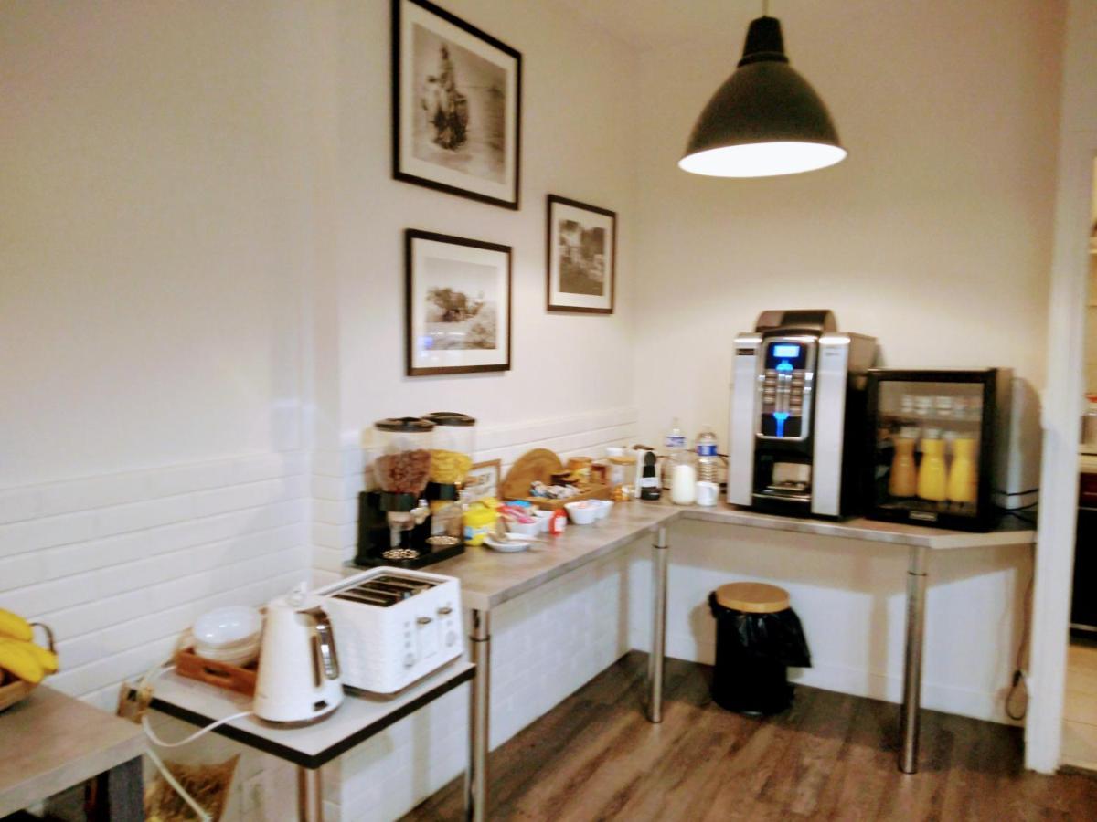 Hotel Le Vauban Карентан Екстериор снимка