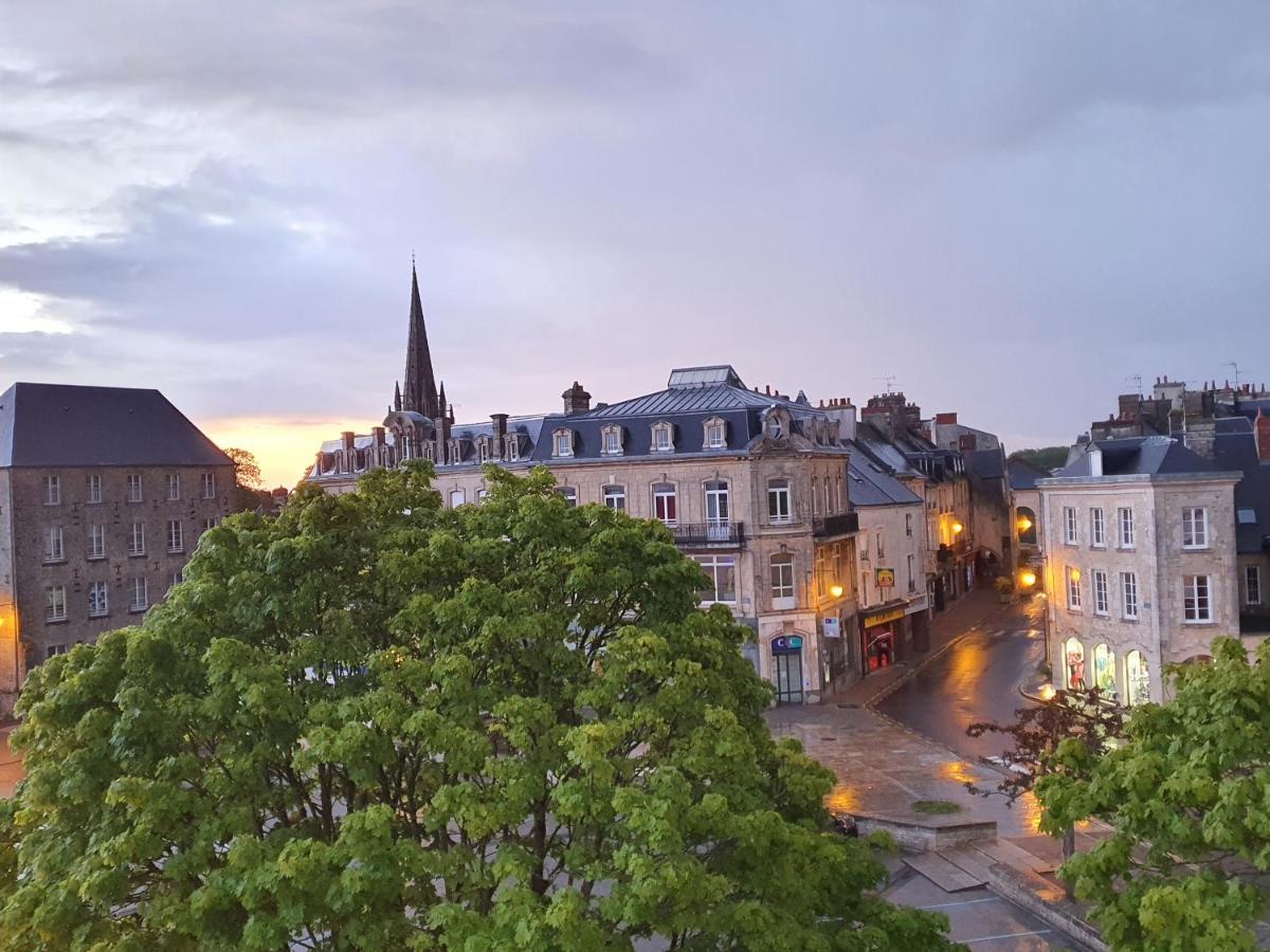Hotel Le Vauban Карентан Екстериор снимка