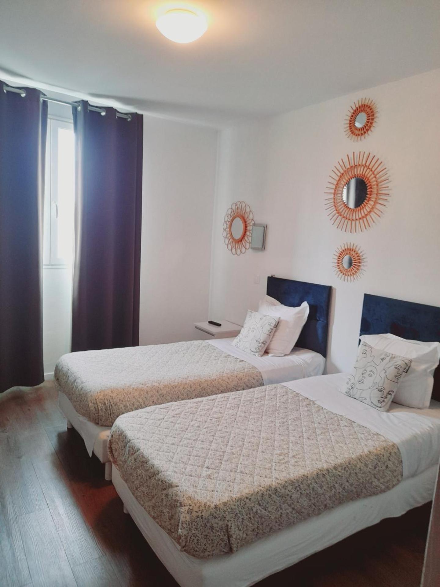 Hotel Le Vauban Карентан Екстериор снимка