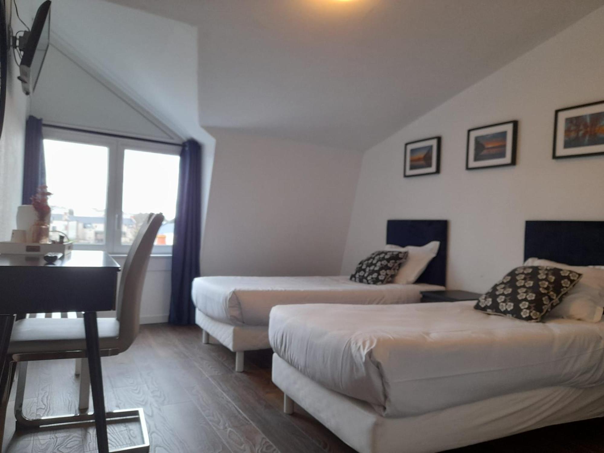 Hotel Le Vauban Карентан Екстериор снимка