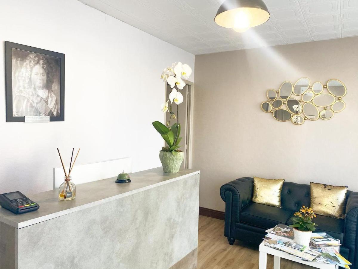 Hotel Le Vauban Карентан Екстериор снимка